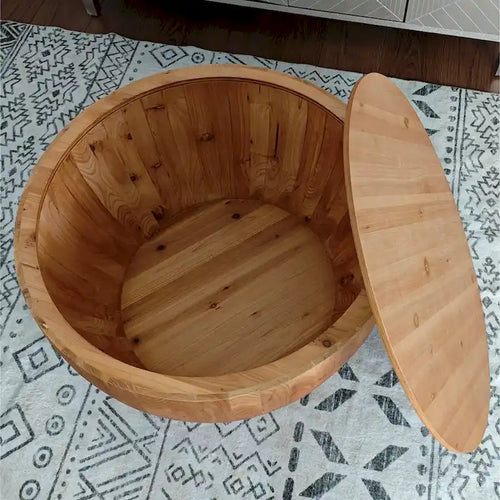 31.50Vintage Style Coffee Table
